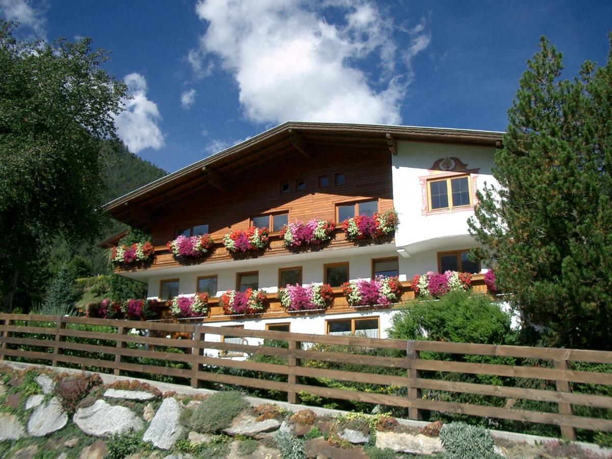 Haus Mader Hotel Trins Exterior foto